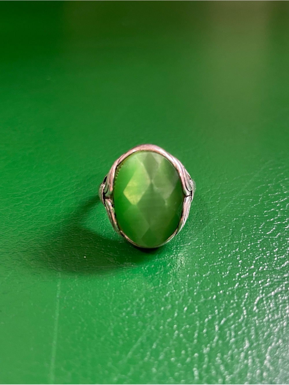 Sterling Silver .925 Large Green Gem Stone Faceted Chalcedony Raw Ring Size 8
